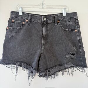 GAP 4” High Rise Stride Shorts Black Distressed Denim Women’s 32 / 14R